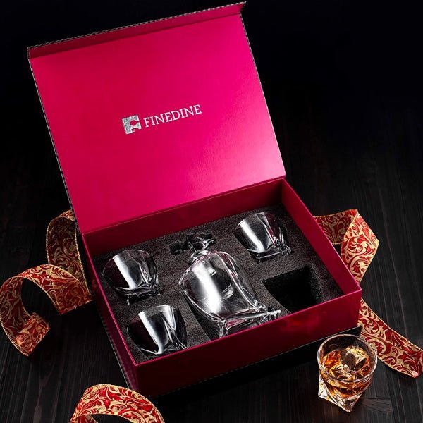 Customizable Exquisite Quadro Design Liquor Decanter With 4 Whiskey Glasses