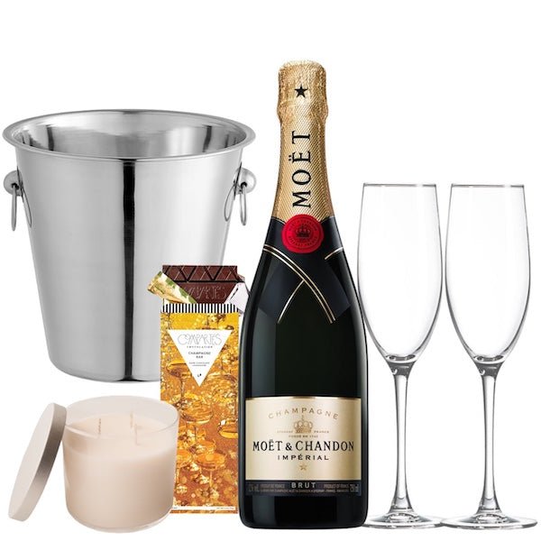 Moët & Chandon Champagne Romantic Gift Set  